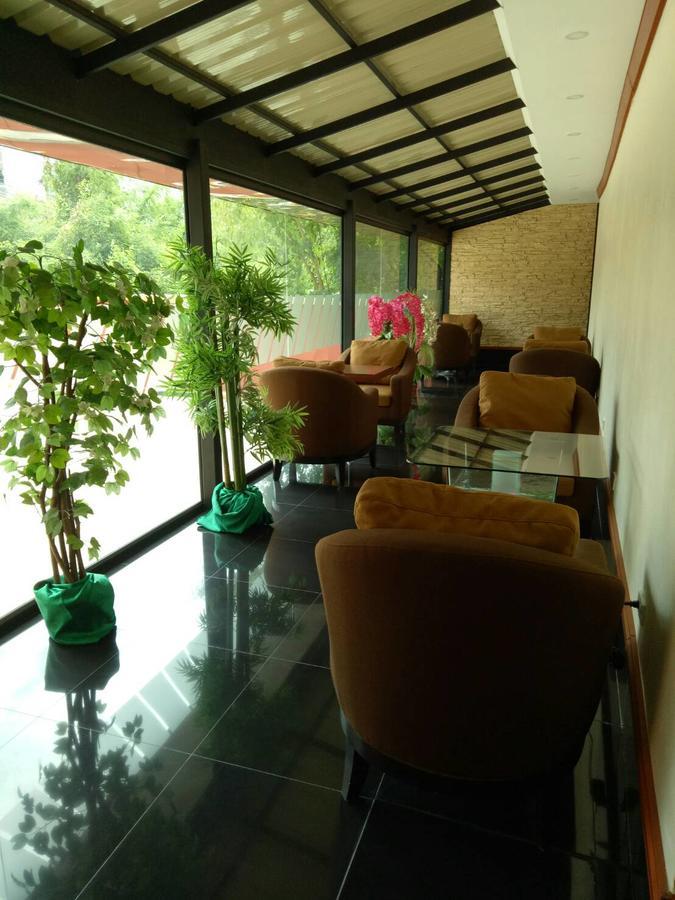 The Imperial Home Hotel Пак-Крет Экстерьер фото